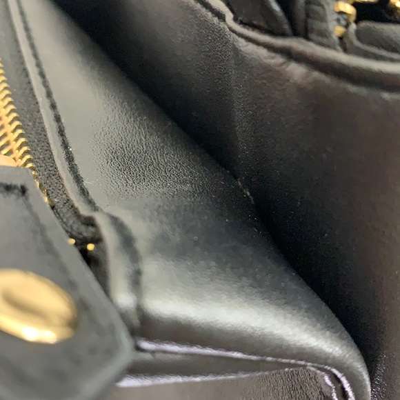 Rampage Small Black/Gold Crossbody Bag - Picture 8 of 9